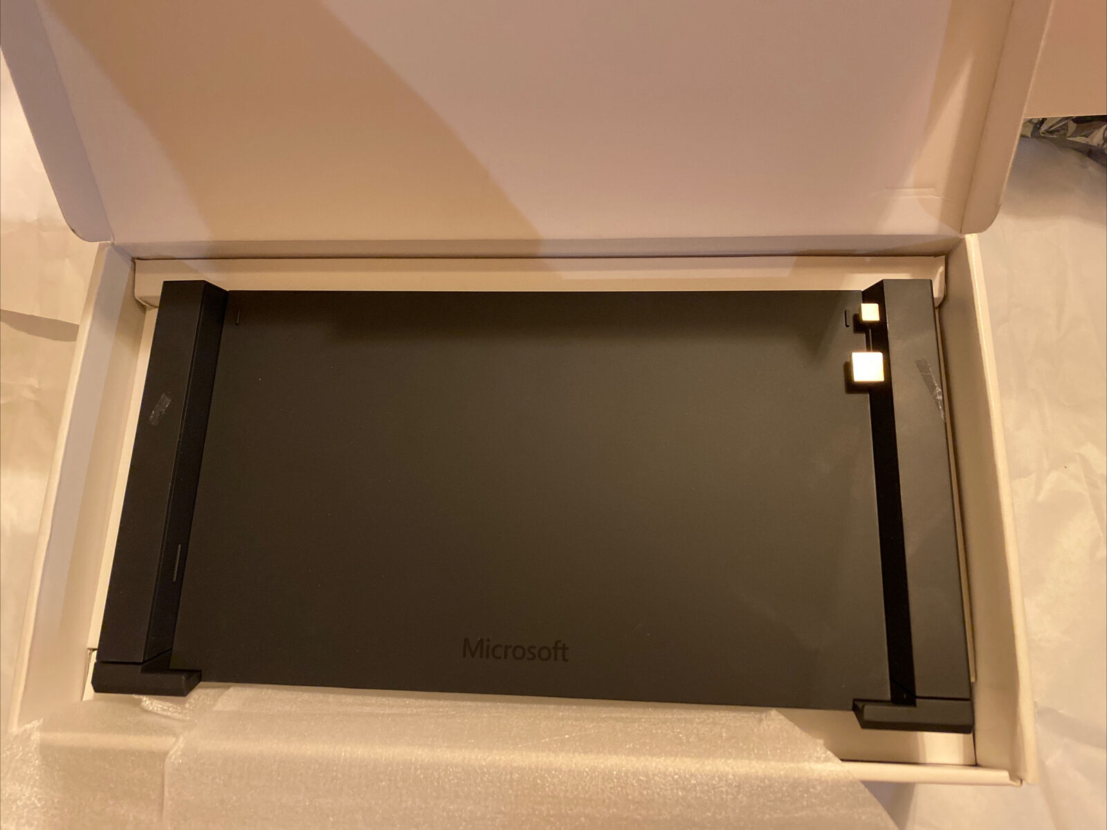 MICROSOFT SURFACE 3 DOCKING STATION MODEL: 1672 “NOT FOR SURFACE PRO ...